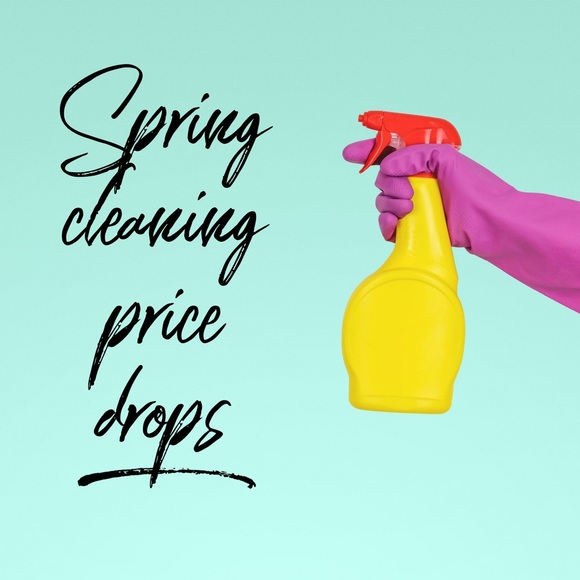 Meet your Posh Ambassador, Lady Em. 💕🛍🦄 - Picture 2 of 5